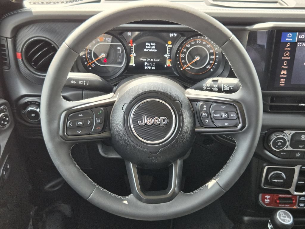 Used 2026 Jeep Wrangler Unlimited Rubicon AWD/4WD image 14