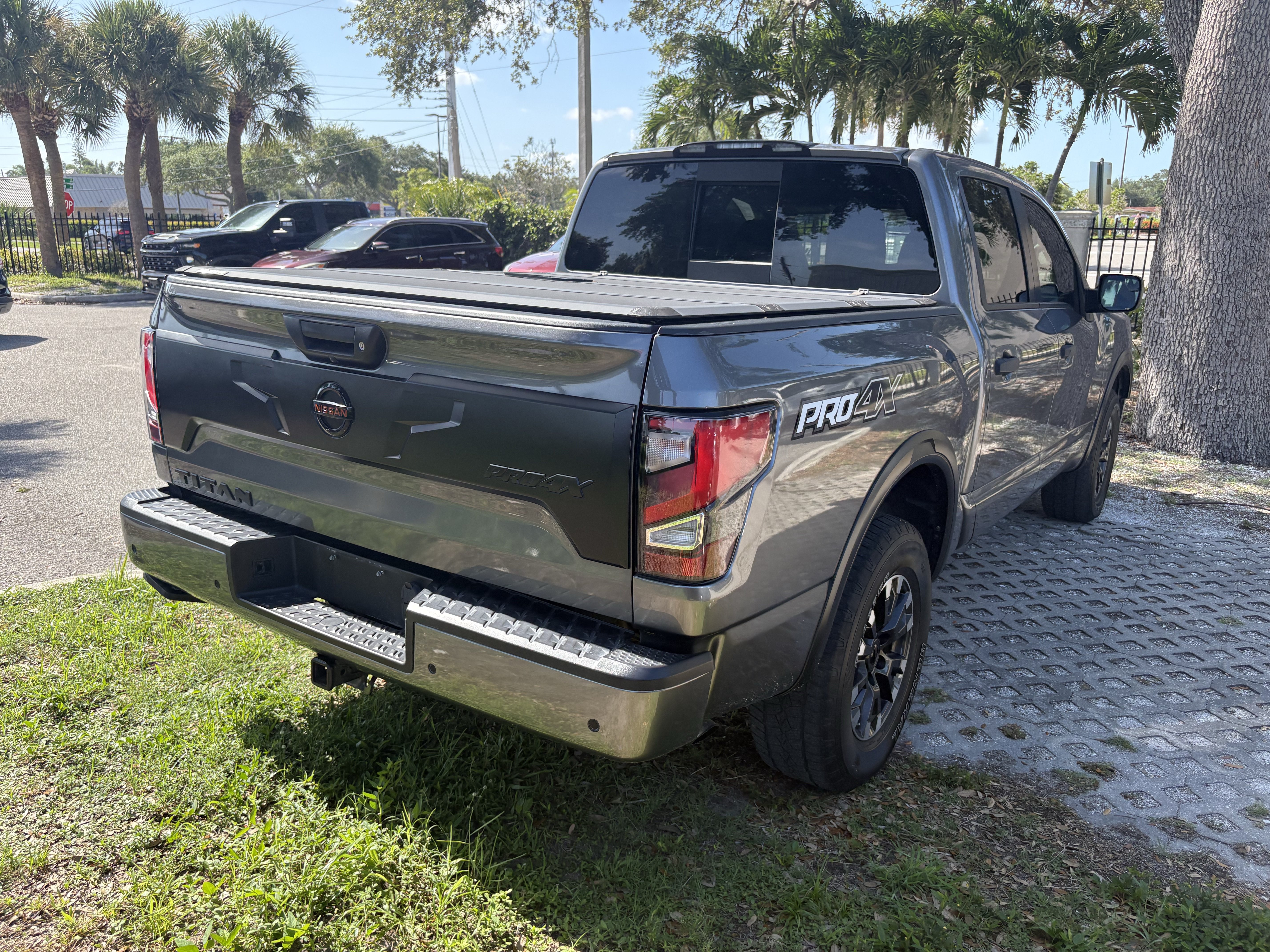 Used 2020 Nissan Titan PRO-4X w/ Pro-4x Utility Package AWD/4WD image 7