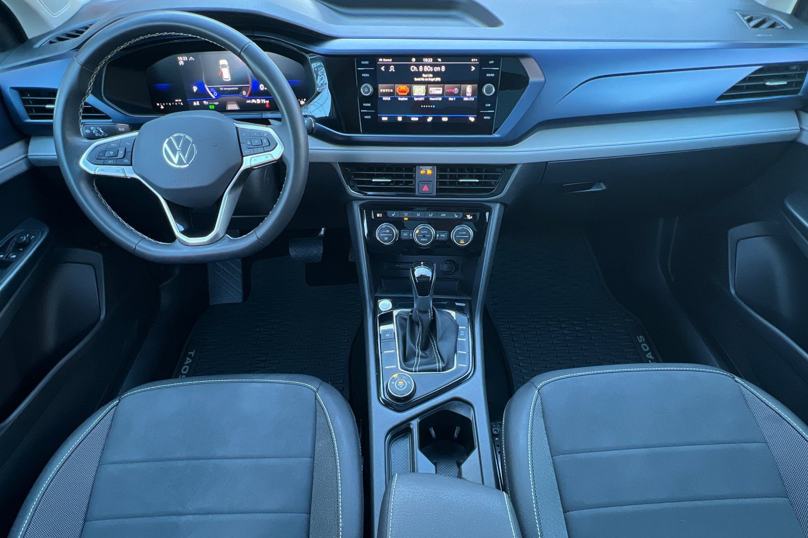 Used 2024 Volkswagen Taos SE image 18