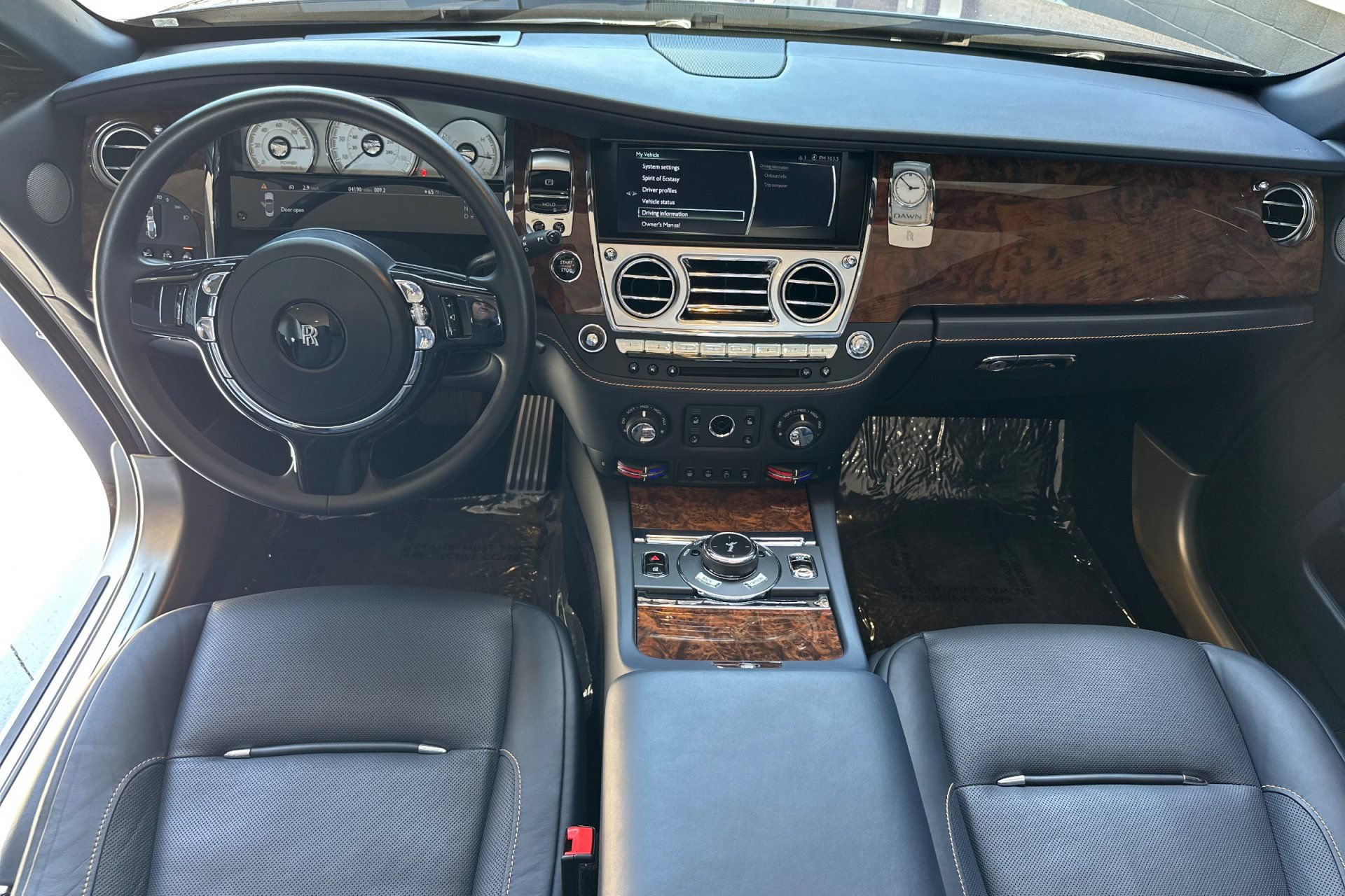Used 2019 Rolls-Royce Dawn RWD image 6