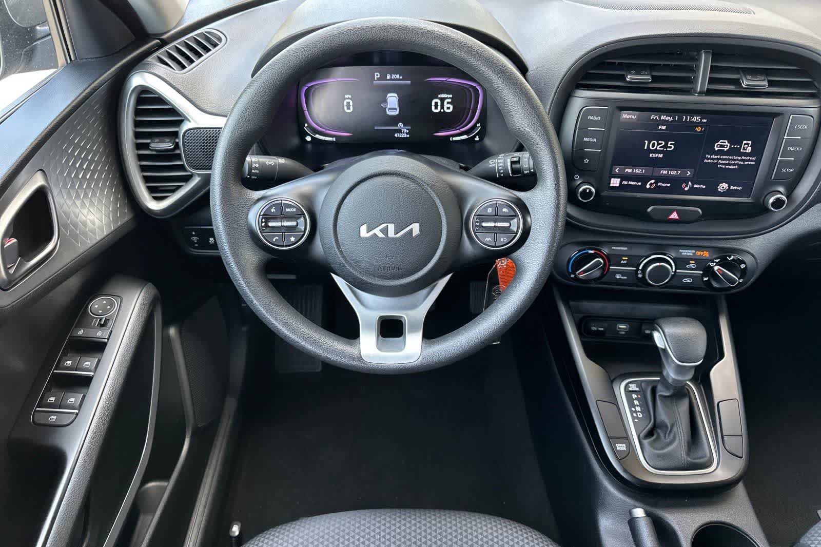 Used 2023 Kia Soul LX w/ Option Group 015 FWD image 14