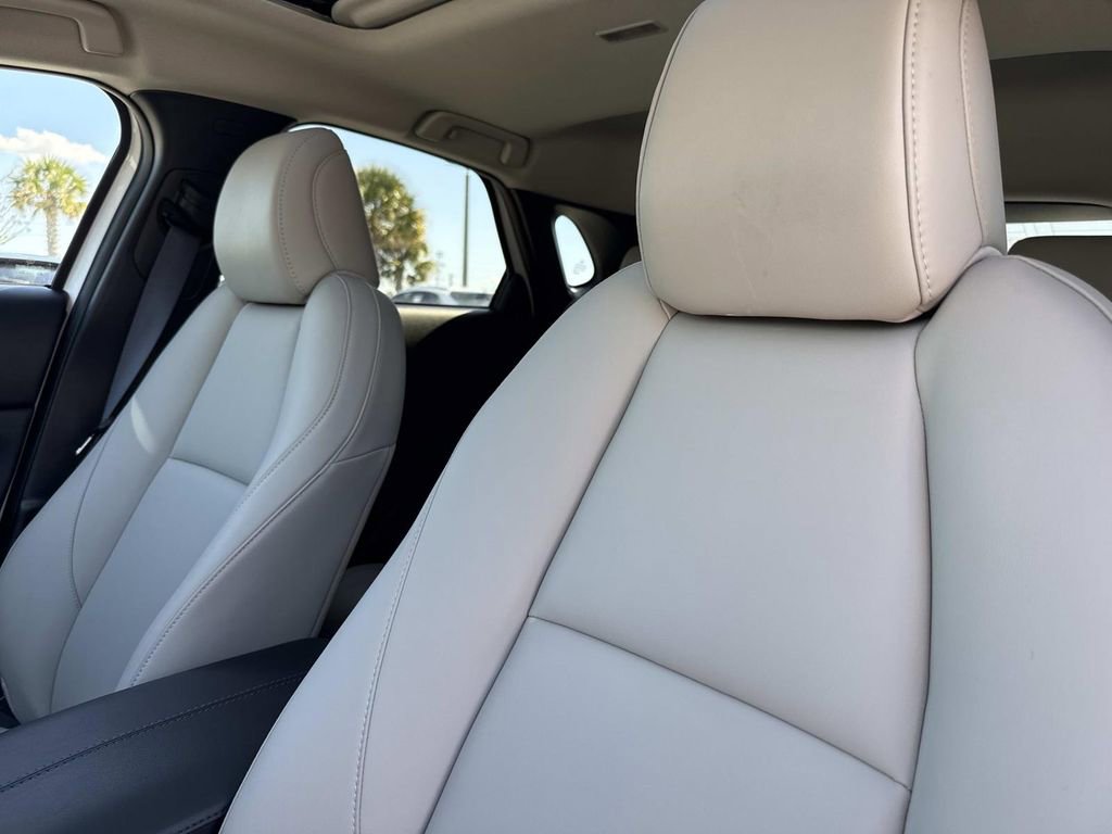 Certified 2025 MAZDA CX-30 AWD 2.5 S w/ Preferred Package image 28