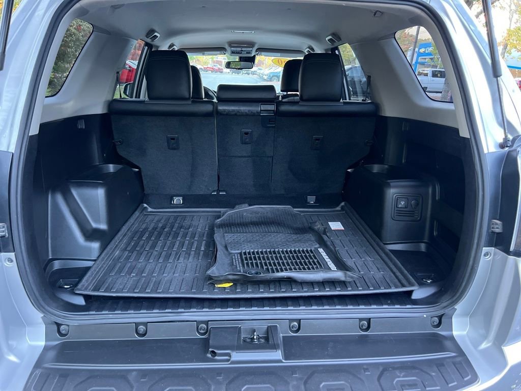 Used 2020 Toyota 4Runner SR5 Premium image 36