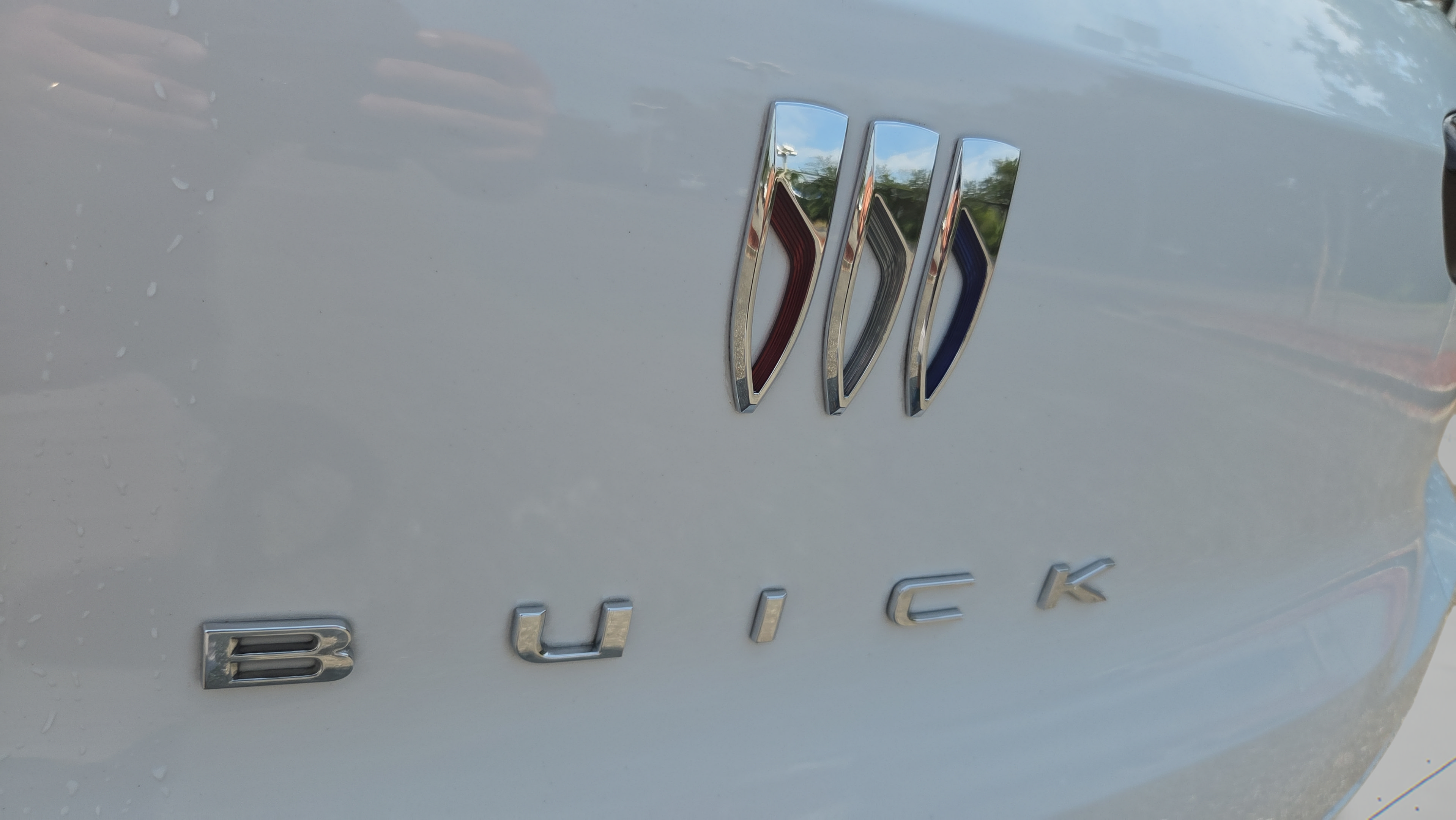 Certified 2024 Buick Encore GX Preferred FWD image 30