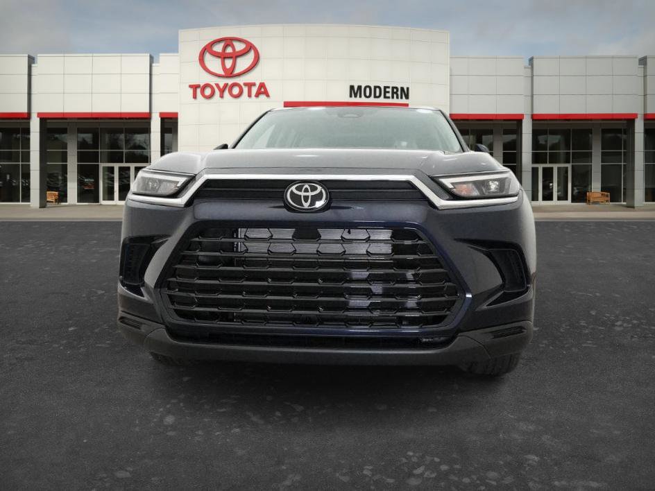 New 2026 Toyota Grand Highlander XLE FWD image 4