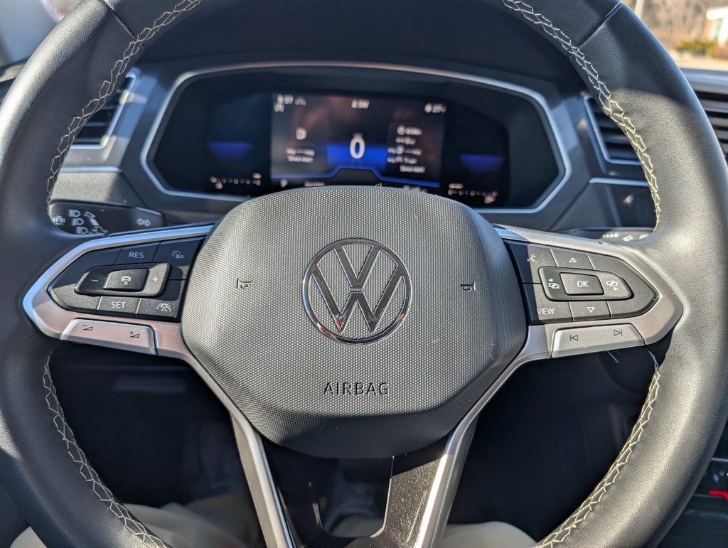 Used 2023 Volkswagen Tiguan SE image 24