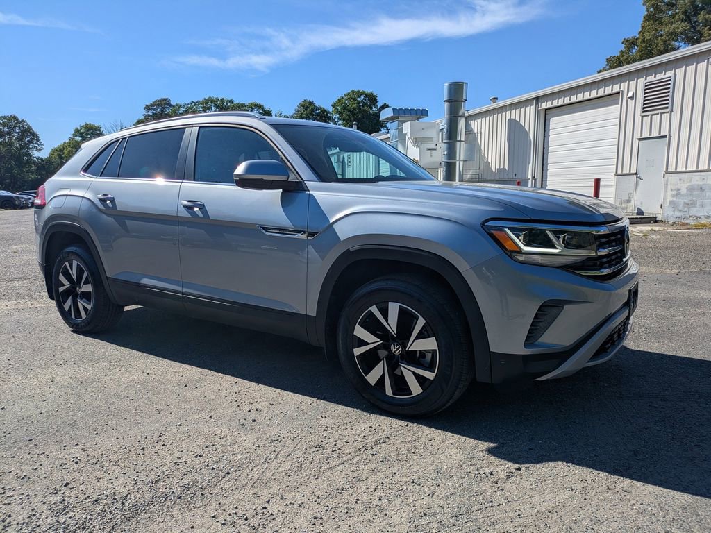 Certified 2023 Volkswagen Atlas Cross Sport SE AWD/4WD image 2
