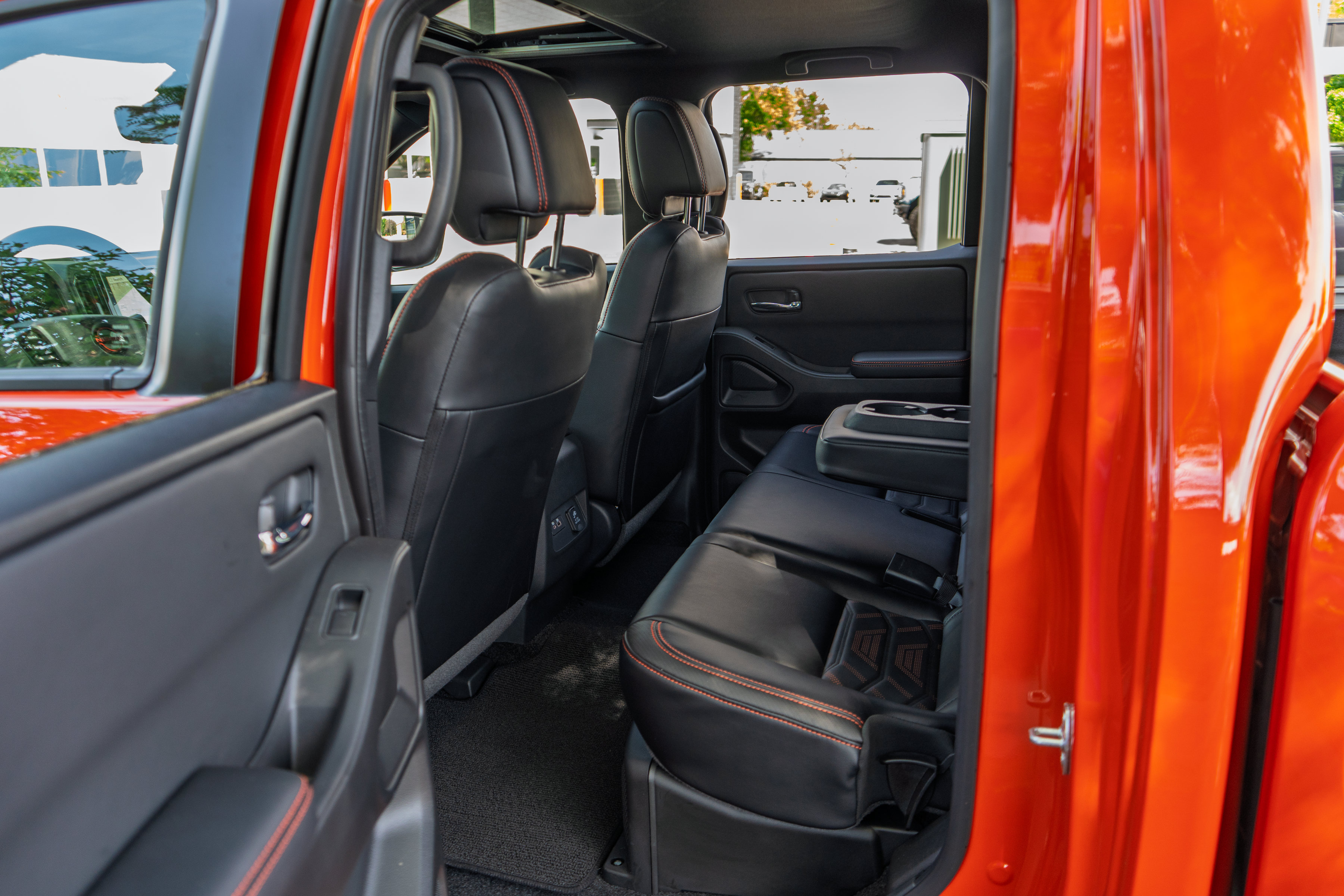 Used 2025 Nissan Frontier PRO-4X w/ Pro Premium Package AWD/4WD image 42