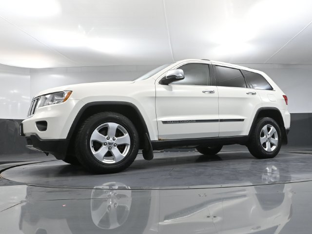 Used 2011 Jeep Grand Cherokee Limited AWD/4WD image 46