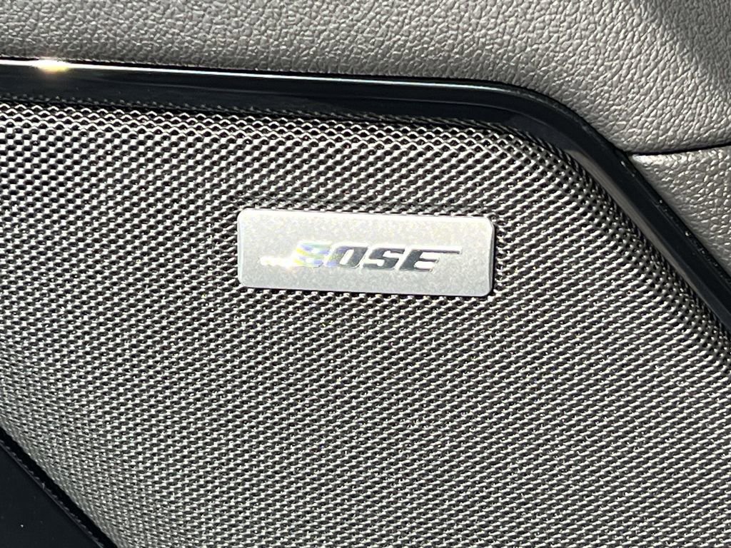 New 2025 GMC Sierra 1500 AT4 w/ Technology Package image 17