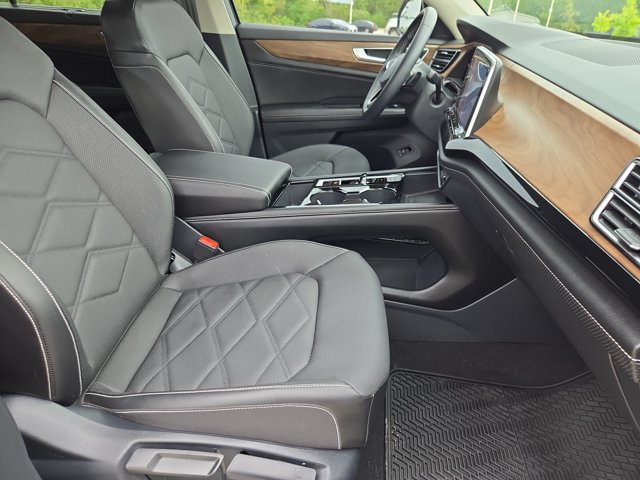 Used 2024 Volkswagen Atlas SE FWD image 18