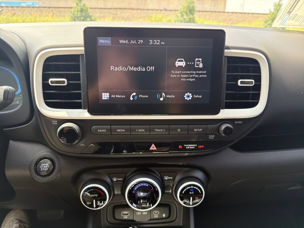 New 2026 Hyundai Venue SEL FWD image 24
