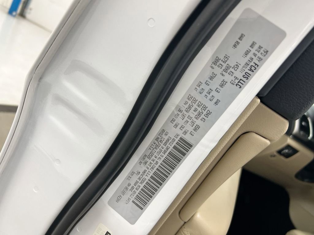 Used 2020 Jeep Grand Cherokee Limited w/ Luxury Group II image 29