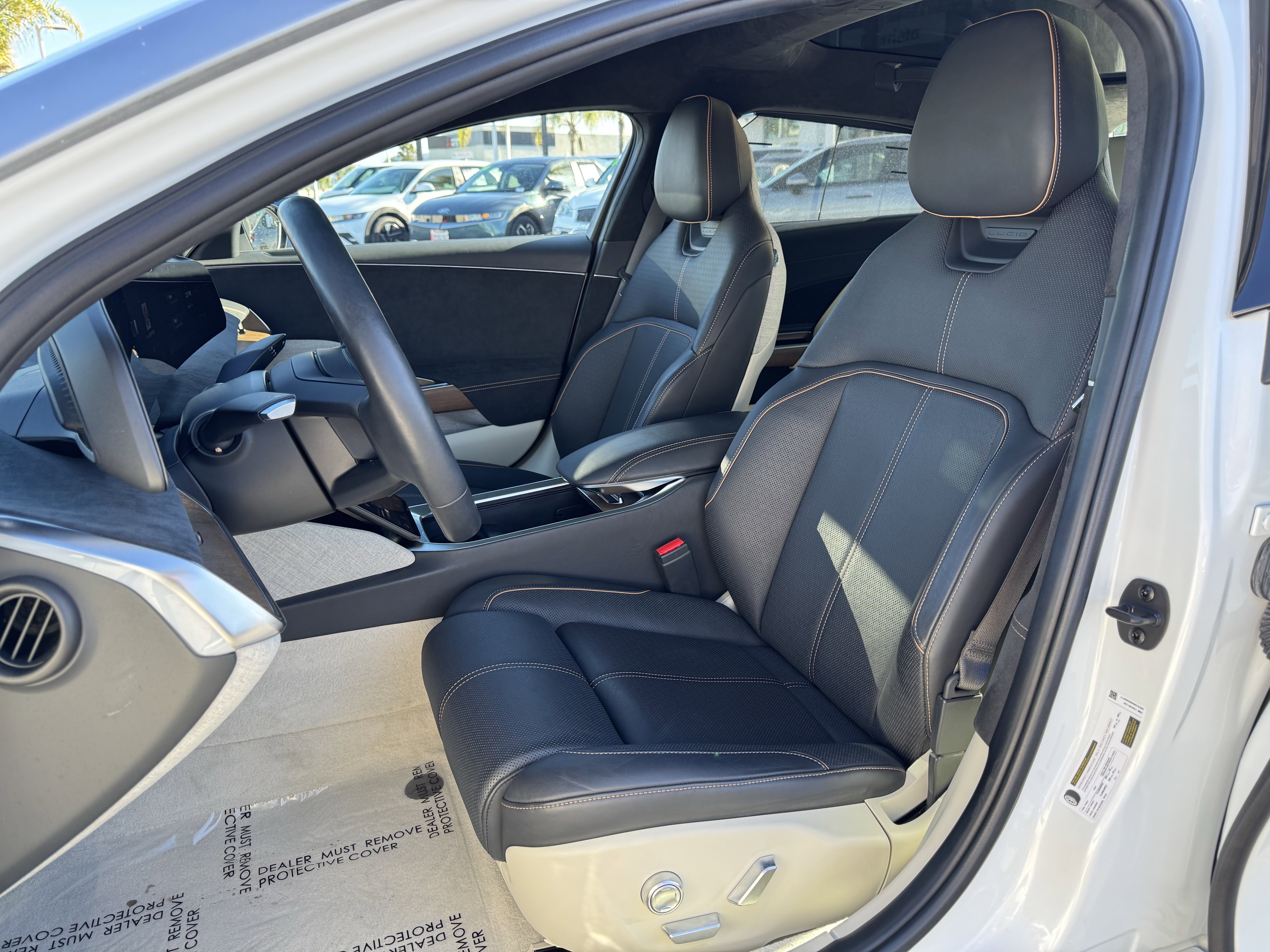 Used 2022 Lucid Air Grand Touring image 16