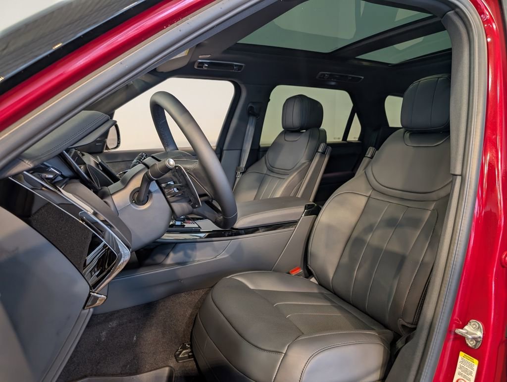 New 2026 Land Rover Range Rover Sport Dynamic SE image 11
