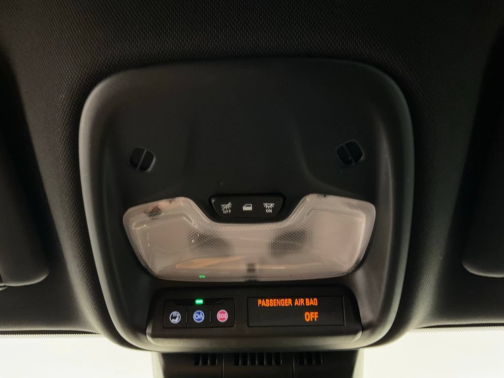 Used 2023 Chevrolet Colorado Trail Boss AWD/4WD image 20
