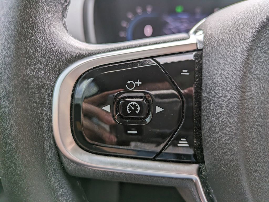 Certified 2023 Volvo XC90 T8 Plus w/ Protection Package Premier image 25