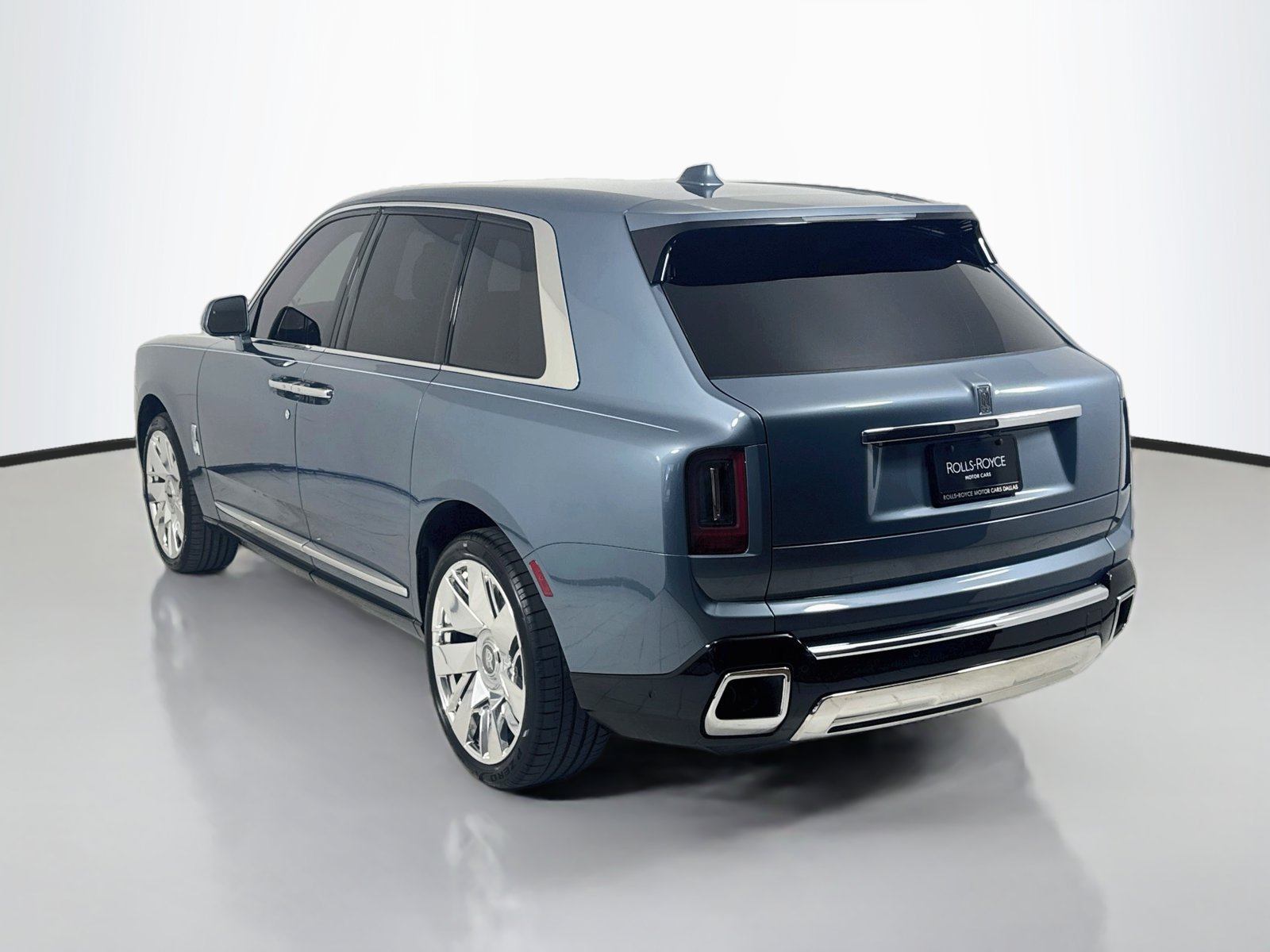 Certified 2026 Rolls-Royce Cullinan AWD/4WD image 6