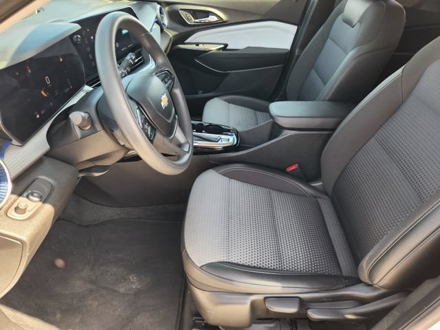 Used 2024 Chevrolet Trax LT FWD image 13
