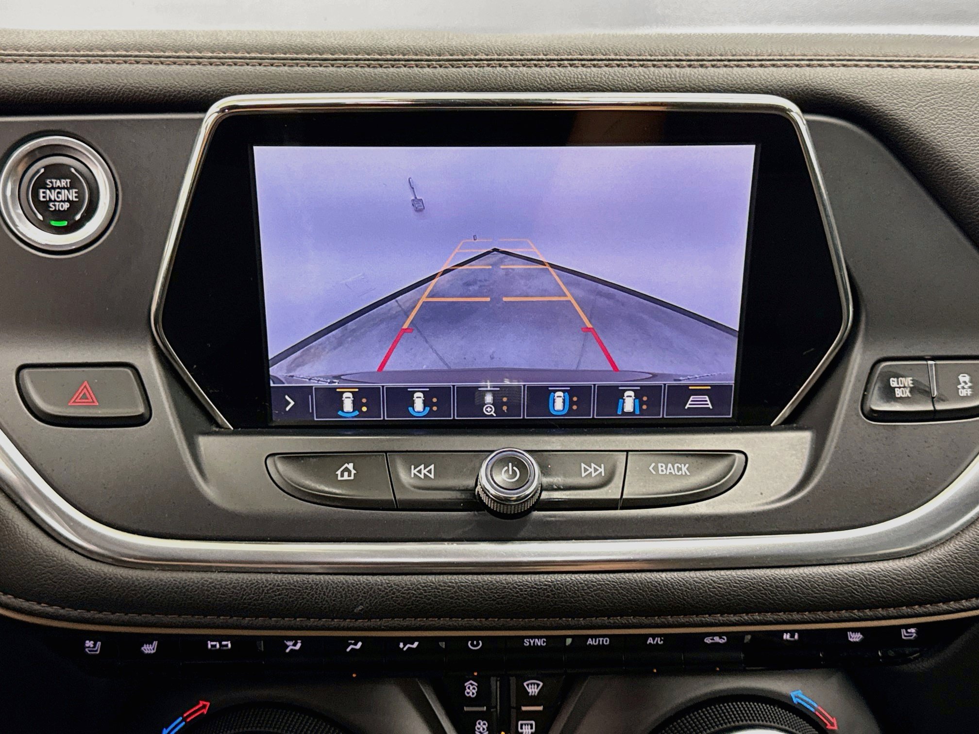 Used 2019 Chevrolet Blazer Premier w/ Sun and Wheels Package FWD image 23