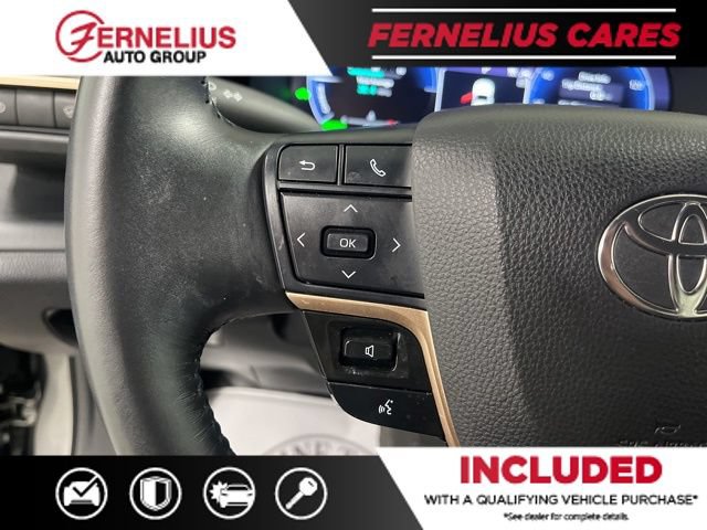 Used 2023 Toyota Crown AWD/4WD image 41