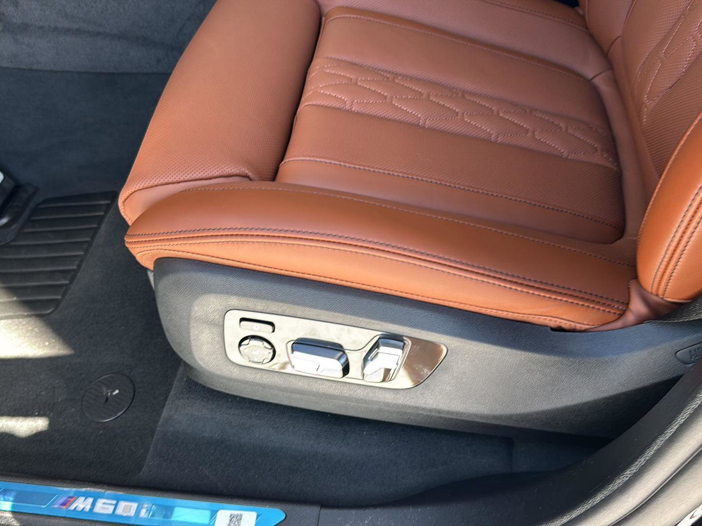 New 2026 BMW X7 M60i image 28