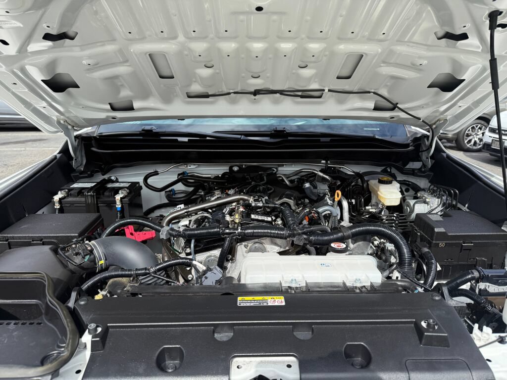 Used 2025 Toyota Tacoma SR RWD image 27
