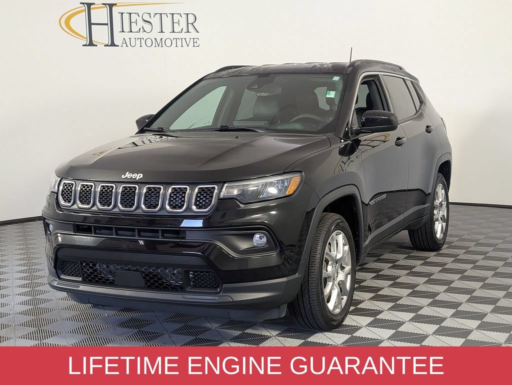 Certified 2023 Jeep Compass Latitude AWD/4WD image 4