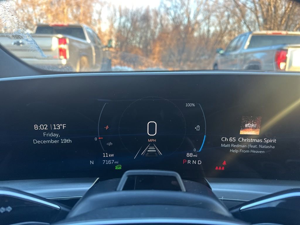 Used 2025 Cadillac Lyriq Luxury image 23