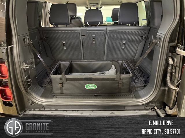 Used 2024 Land Rover Defender 110 X-Dynamic SE image 13