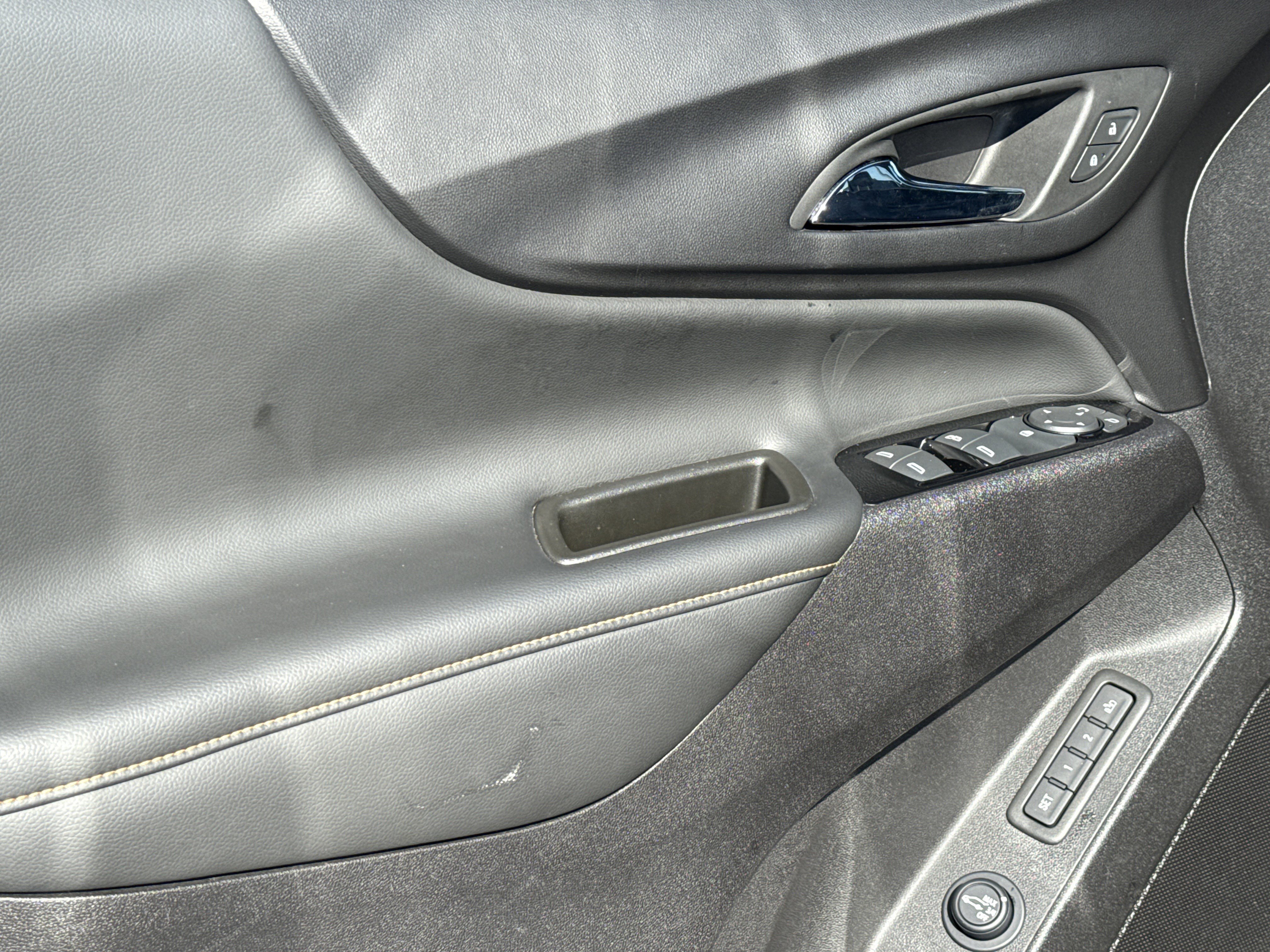 Certified 2024 Chevrolet Equinox Premier image 15