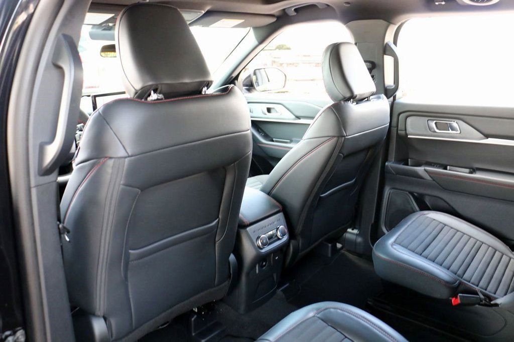 New 2026 Ford Explorer ST-Line w/ ST-Line Street Pack image 20