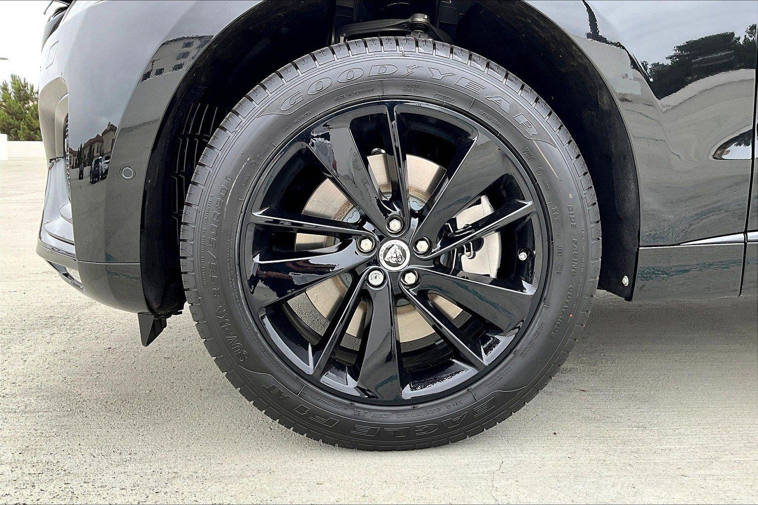 New 2026 Jaguar F-PACE R-Dynamic S image 6