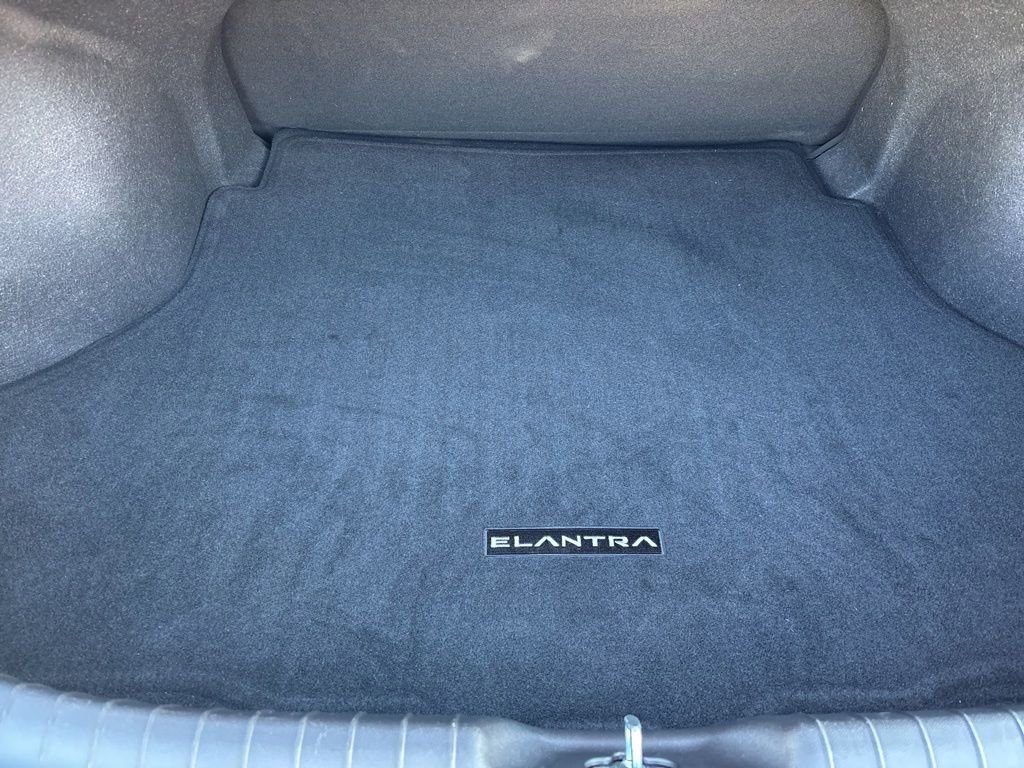 Used 2023 Hyundai Elantra SEL w/ Convenience Package FWD image 14