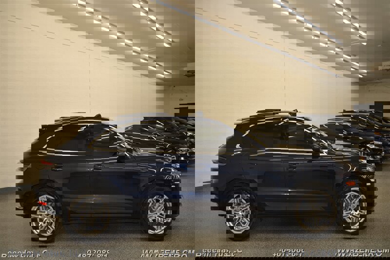 Used 2020 Porsche Macan S image 6