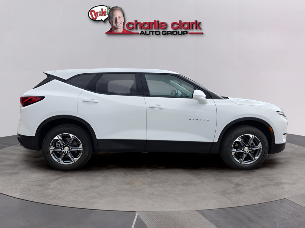 Used 2025 Chevrolet Blazer LT AWD/4WD image 6