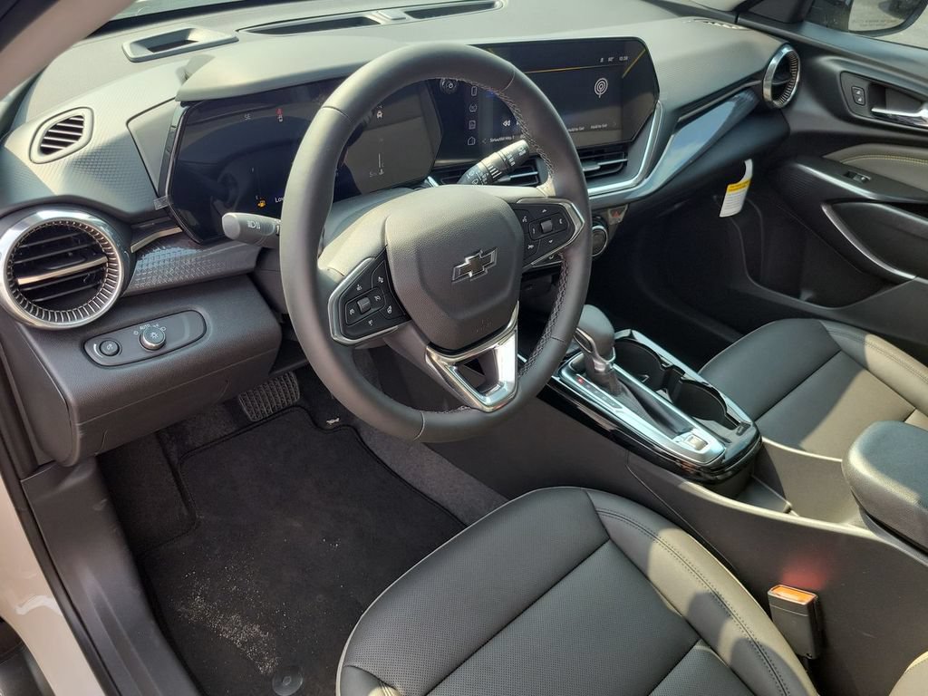 New 2026 Chevrolet Trax ACTIV w/ Sunroof Package FWD image 10