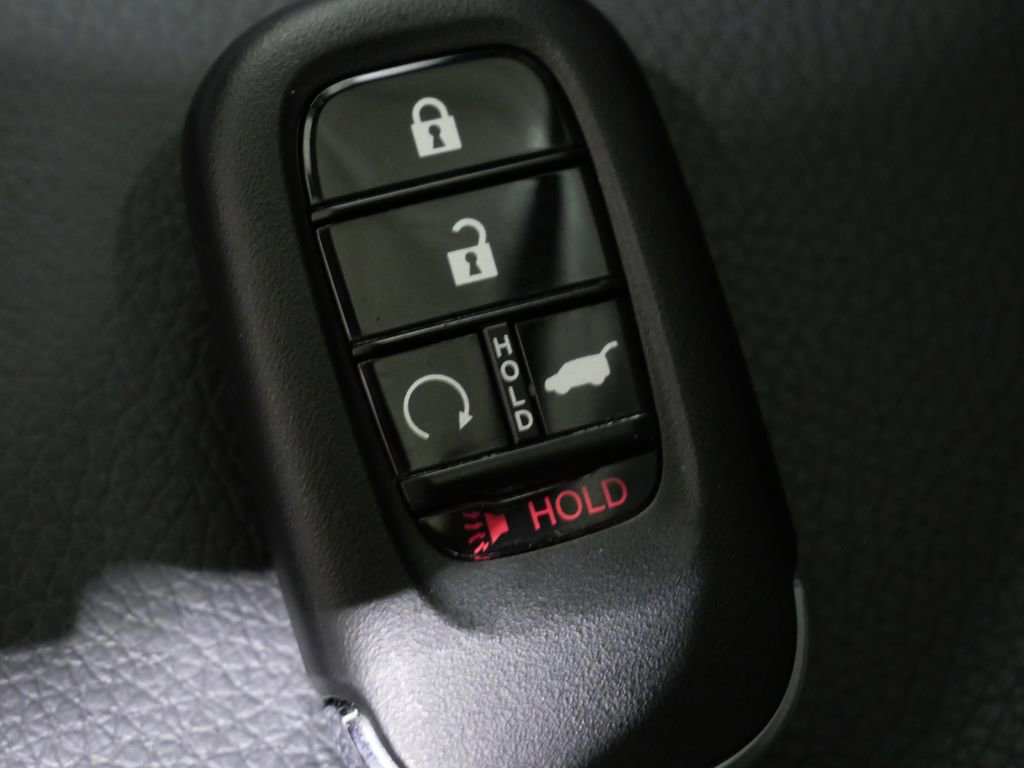 Used 2025 Honda Pilot TrailSport image 31