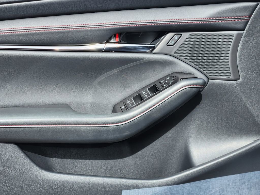 New 2026 MAZDA MAZDA3 Carbon image 14
