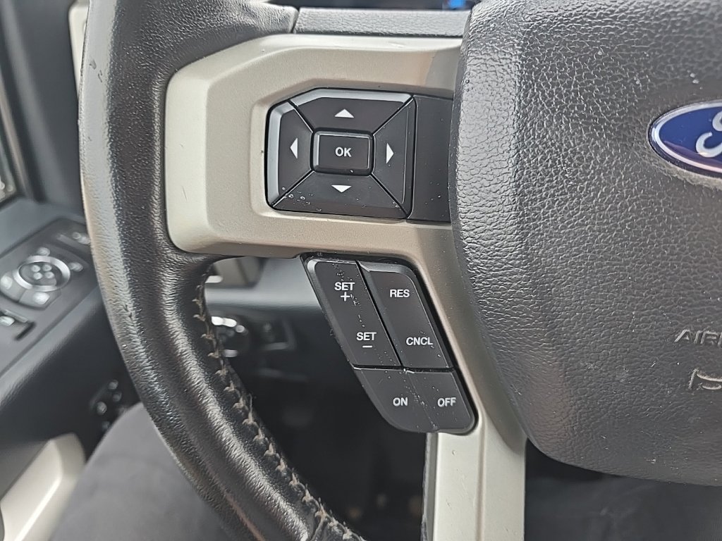 Used 2022 Ford F350 Lariat w/ Lariat Value Package AWD/4WD image 15