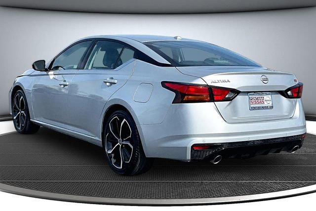 Certified 2023 Nissan Altima 2.5 SR image 4
