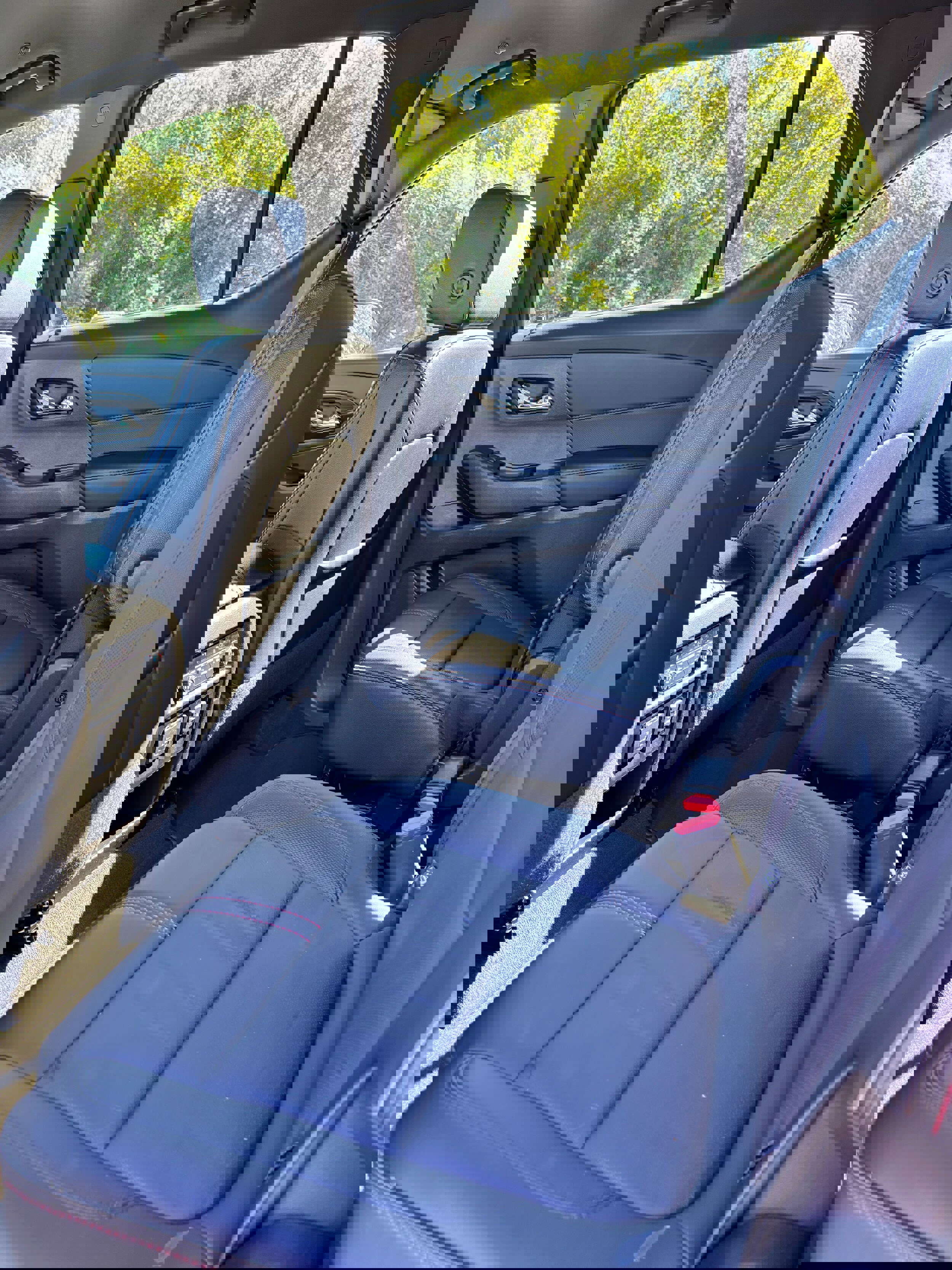 Used 2022 Chevrolet Traverse RS w/ LPO, 'HIT The Road' Package image 12