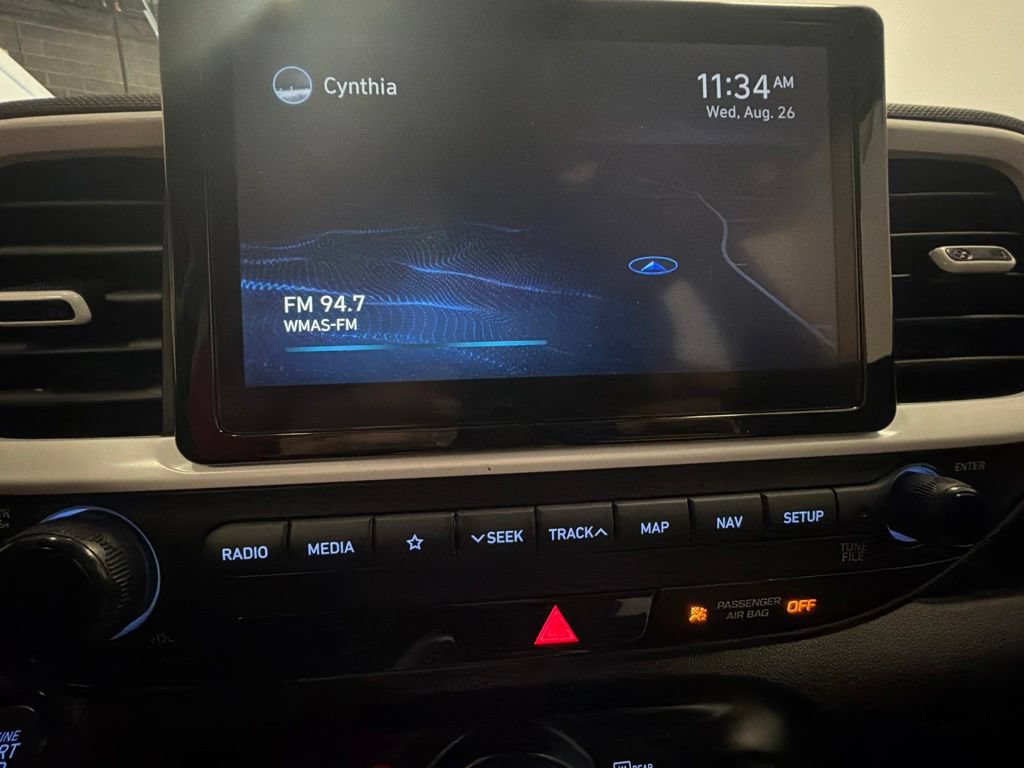 Used 2022 Hyundai Venue Limited FWD image 24