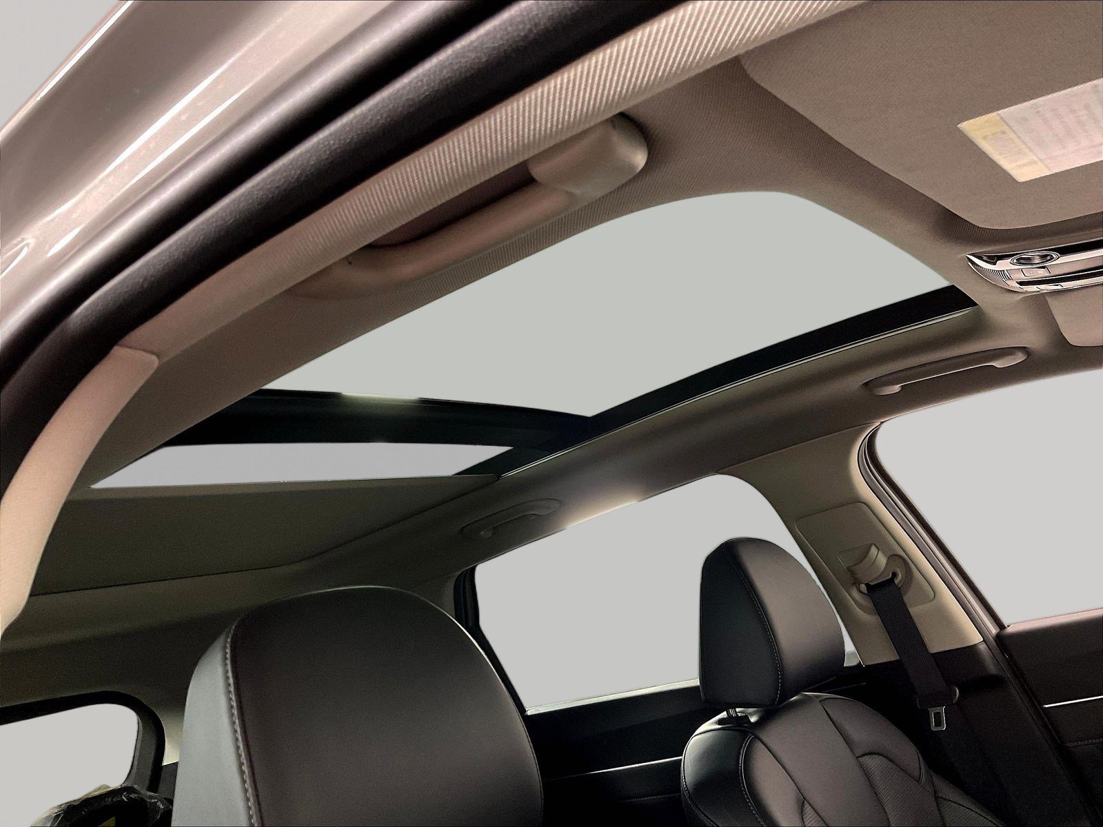 Certified 2025 Kia Sorento SX FWD image 28