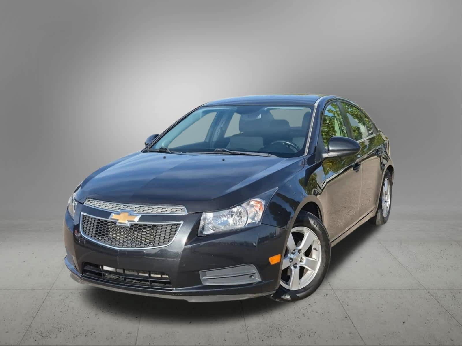 Used 2014 Chevrolet Cruze LT FWD image 1