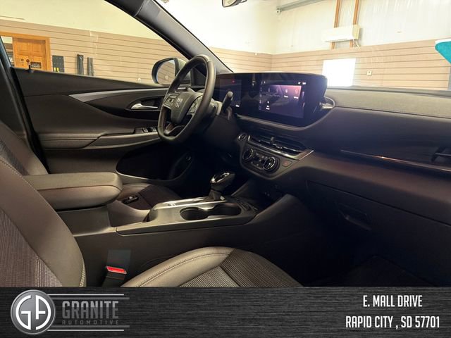 Used 2025 Buick Envista Preferred w/ Convenience I Package image 60