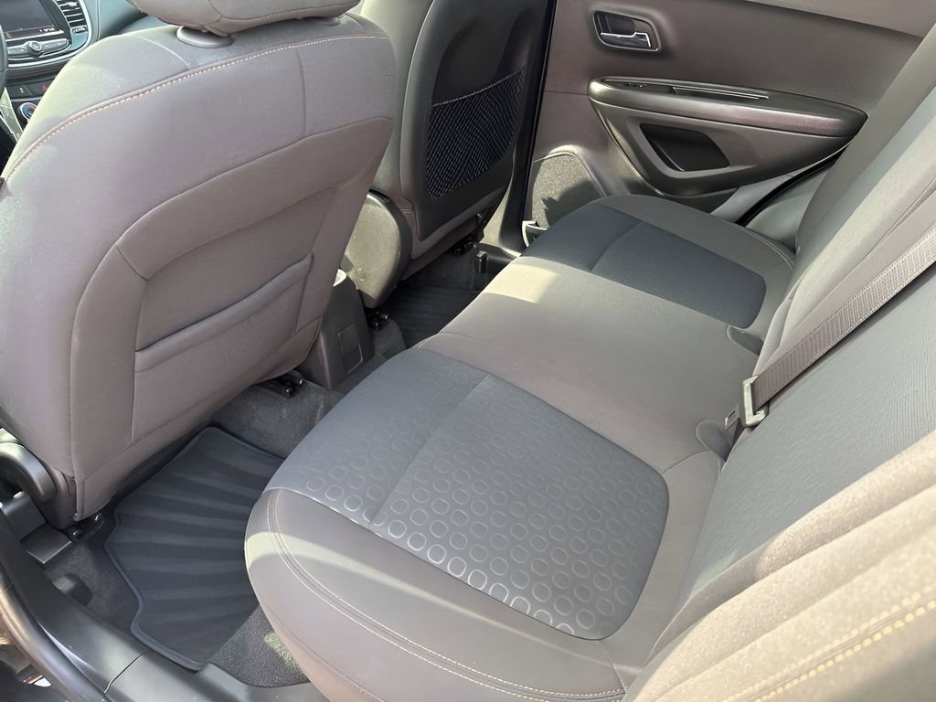 Used 2020 Chevrolet Trax LS w/ Tint and Cruise Package image 19