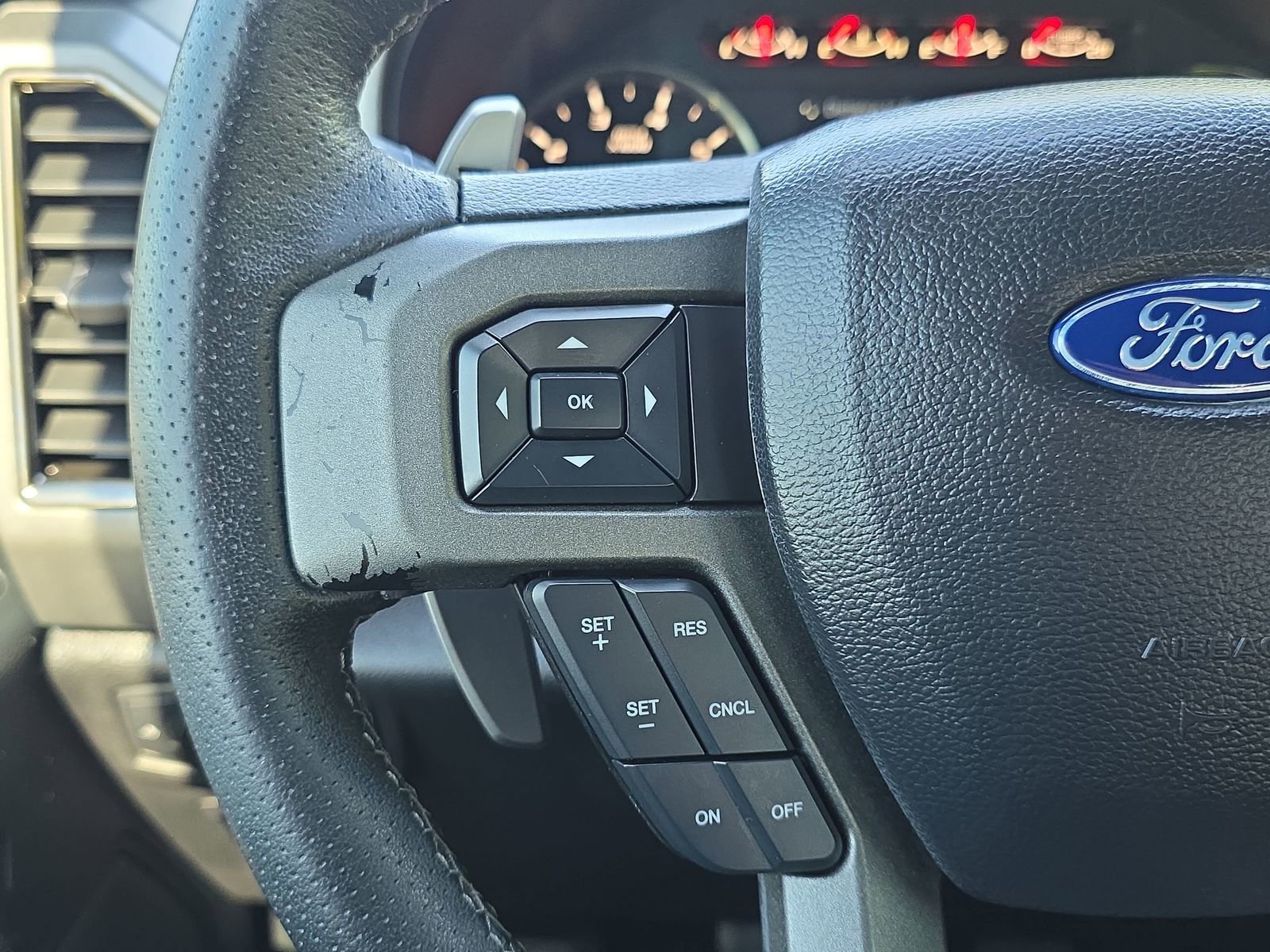 Used 2019 Ford F150 Raptor w/ Equipment Group 801A Mid AWD/4WD image 17