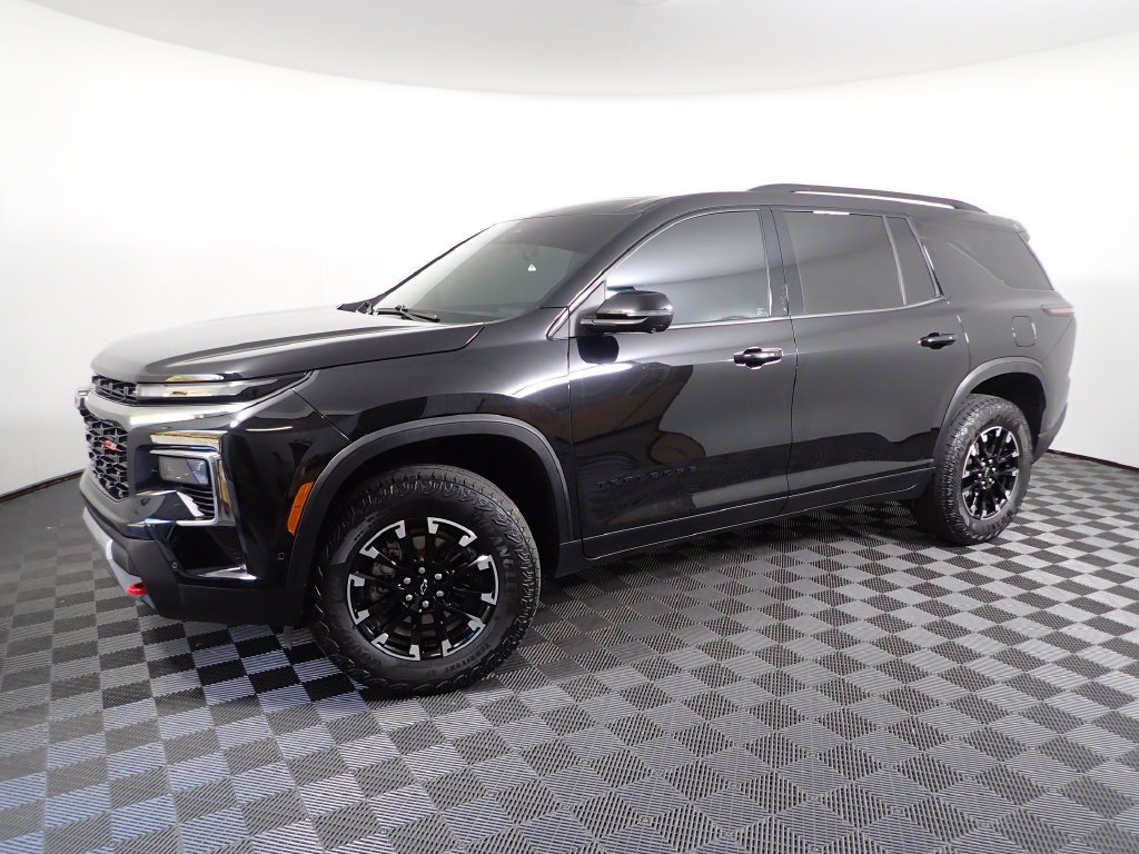 Used 2024 Chevrolet Traverse Z71 w/ Enhanced Driving Package AWD/4WD image 13