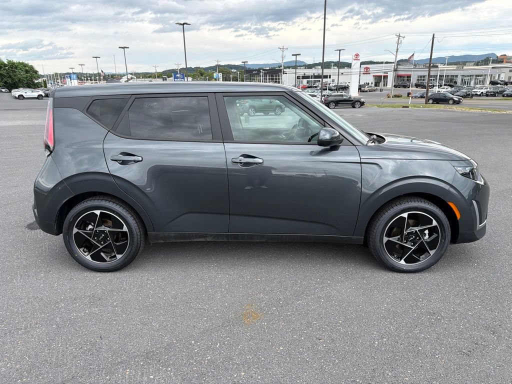 Used 2024 Kia Soul EX FWD image 6